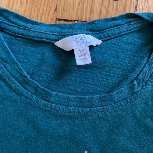 Out of Office Green Pink Women's Short Sleeve T-Shirt XS 0 2 Time & Tru - Picture 3 of 5